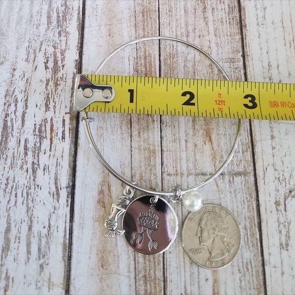Mermaid sisters bracelet - Picture 3 of 6